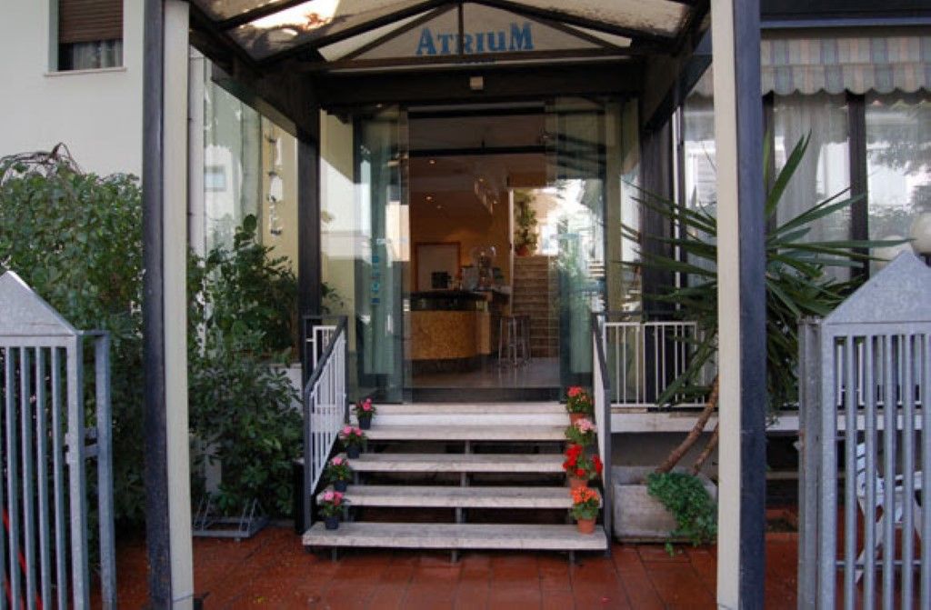 רימיני Hotel Atrium מראה חיצוני תמונה